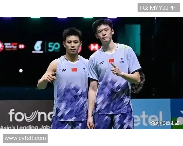 上海羽毛球队与成都羽毛球队赛后复盘分析灵活性表现与战术对比 上海羽毛球队与成都羽毛球队赛后复盘分析灵活性表现与战术对比